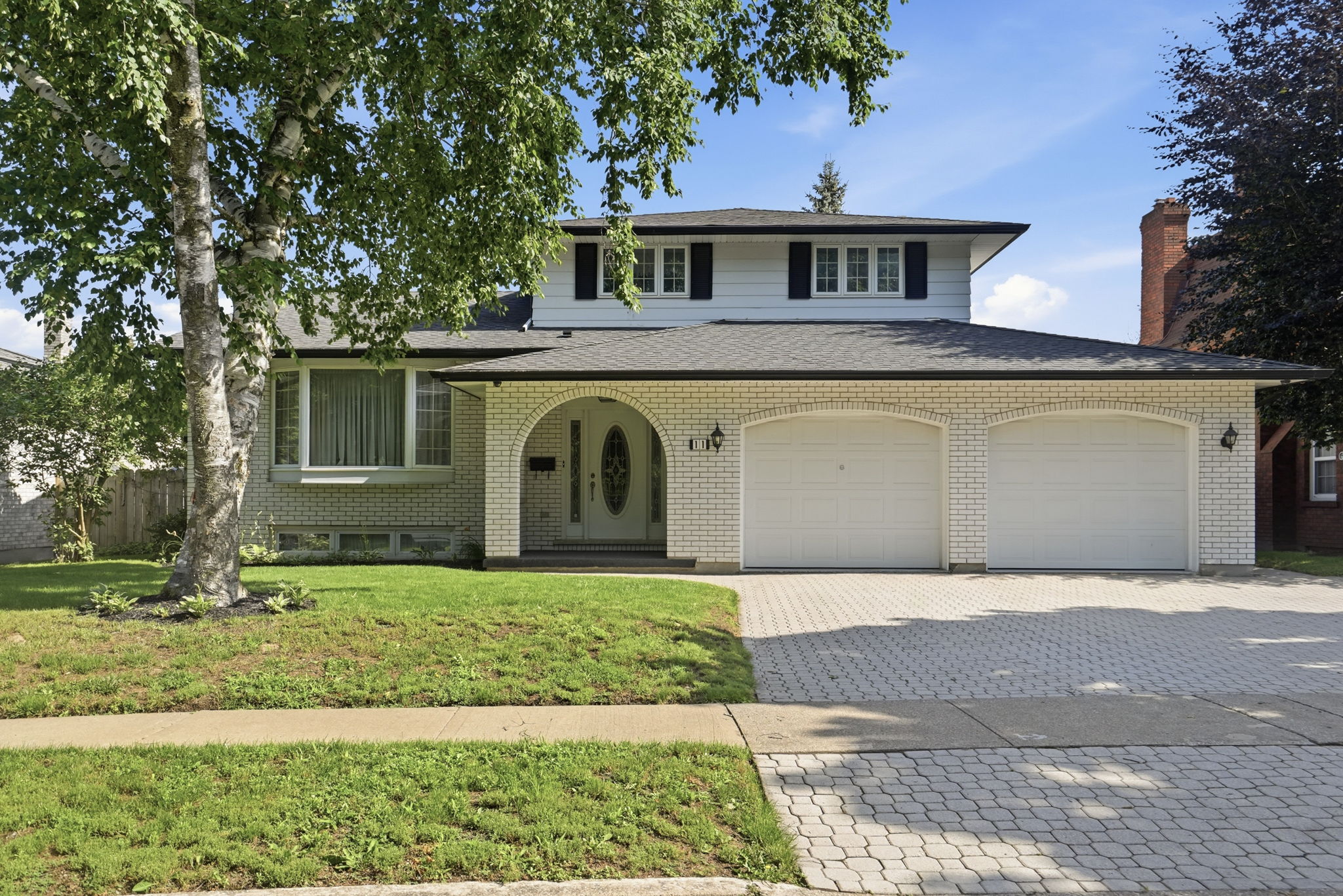 11 Tanera Crescent St. Catharines, ON L2M 7J7